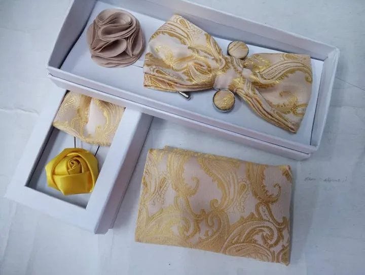 Classic Light Gold Bow Tie